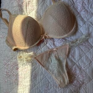 Victoria's Secret Cream Lace Push-Up Bra & Thong Set